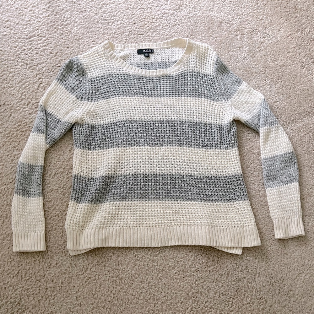 a.n.a (a new approach) white and gray sweater